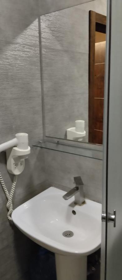 Tbilisi Central Hotel Екстериор снимка