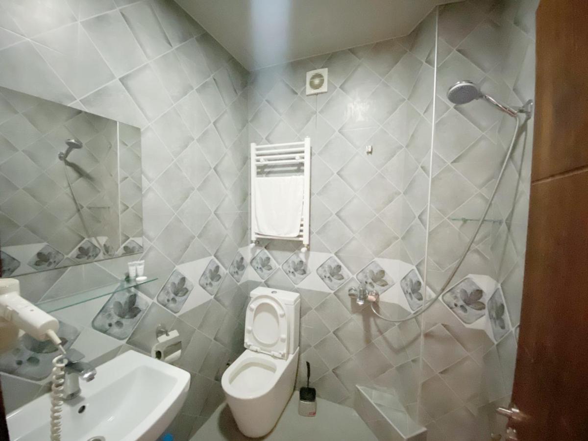 Tbilisi Central Hotel Екстериор снимка