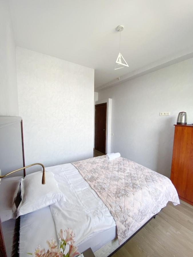 Tbilisi Central Hotel Екстериор снимка