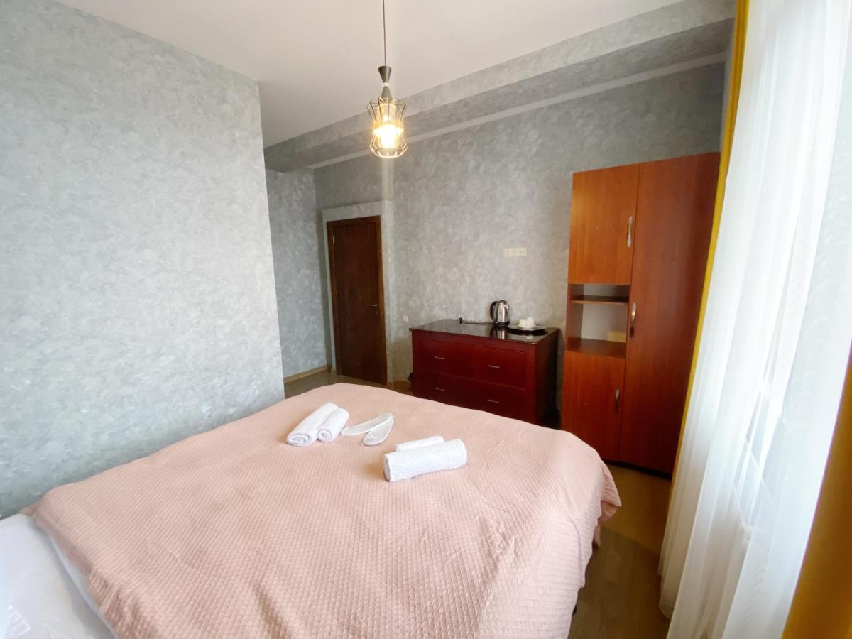 Tbilisi Central Hotel Екстериор снимка