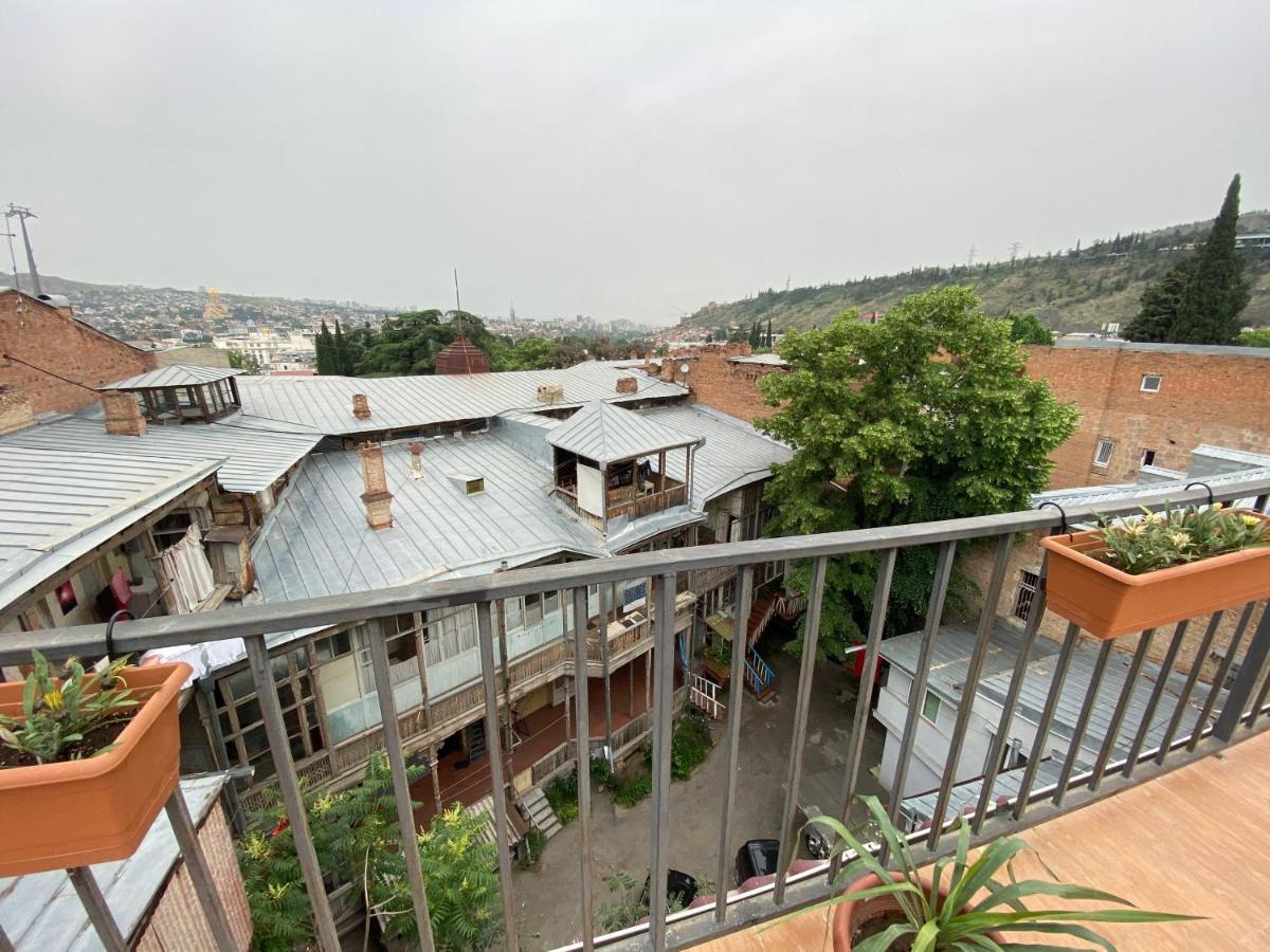 Tbilisi Central Hotel Екстериор снимка